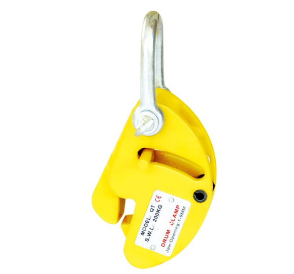 油桶鉗用于染料桶的吊運