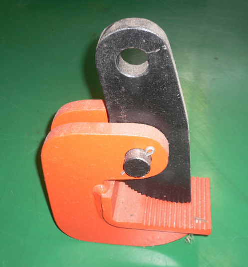 除塵工作對(duì)于鋼板鉗自鎖裝置的重要意義